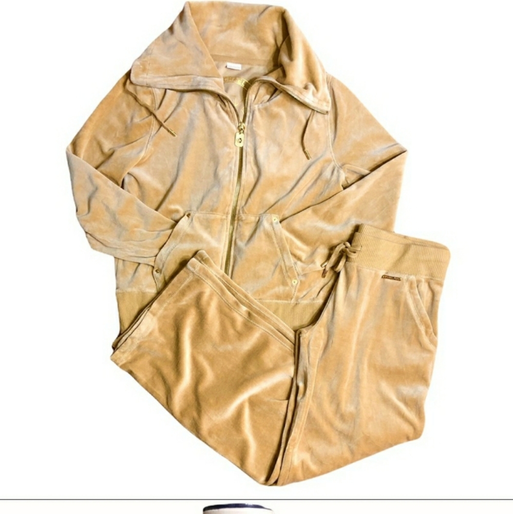 MICHAEL MICHAEL KORS Camel Colored Velour Set